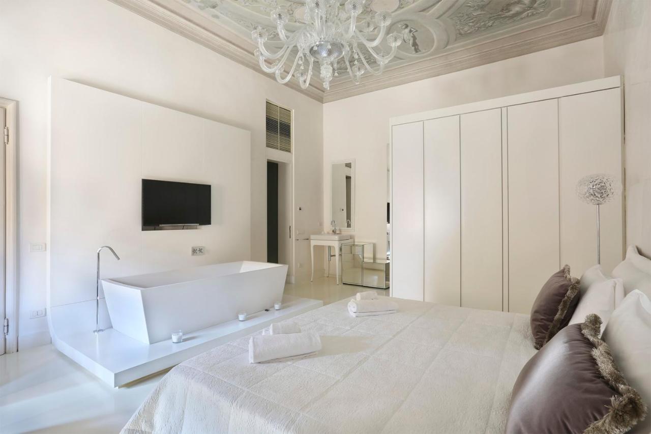 Luxury With Amazing Terrace In Florence-hosted By Sweetstay * Florencia