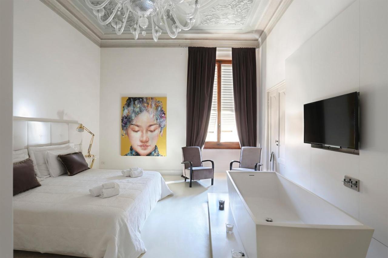 Luxury With Amazing Terrace In Florence-hosted By Sweetstay Florencia